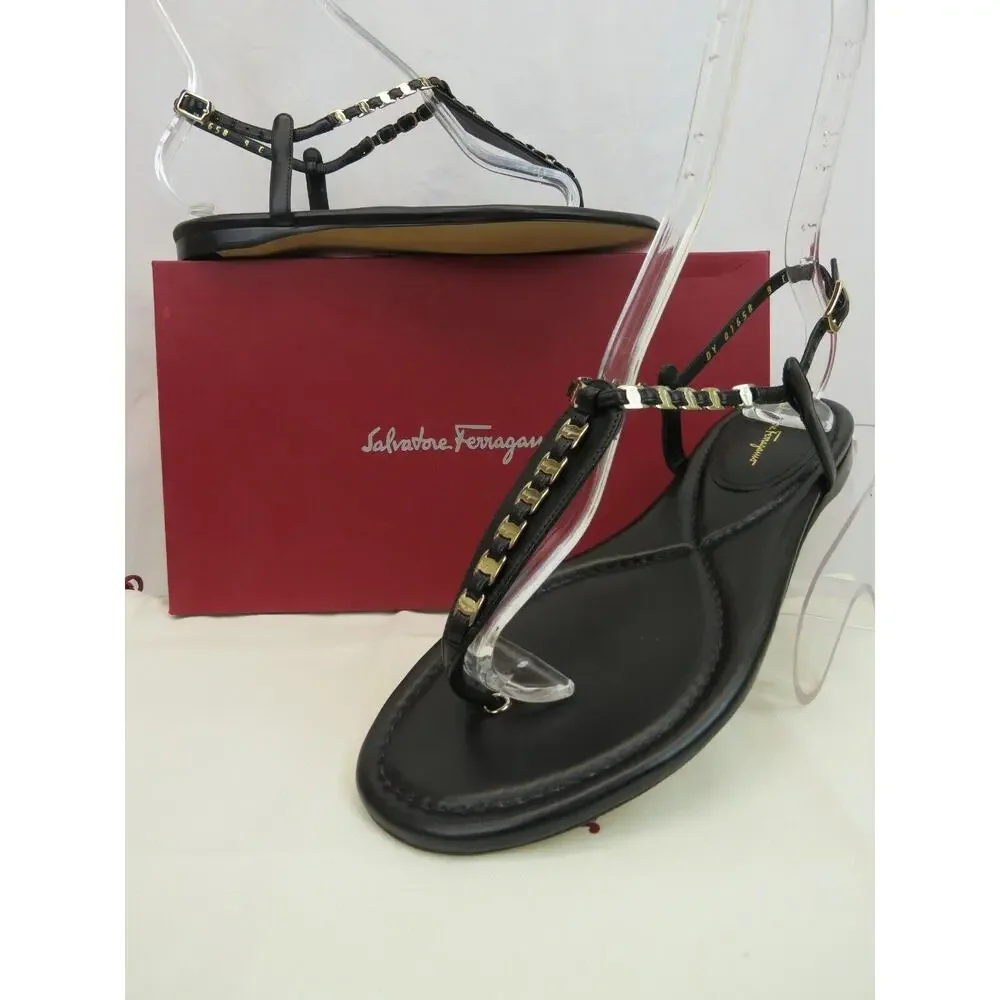 NIB FERRAGAMO TAHITI BLACK LEATHER BUCKLE T VARA CHAIN STRAP THONG SANDALS 9.5 C
